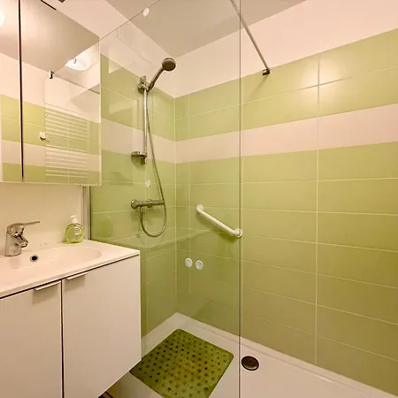 Het Strandparadijs 0301 *